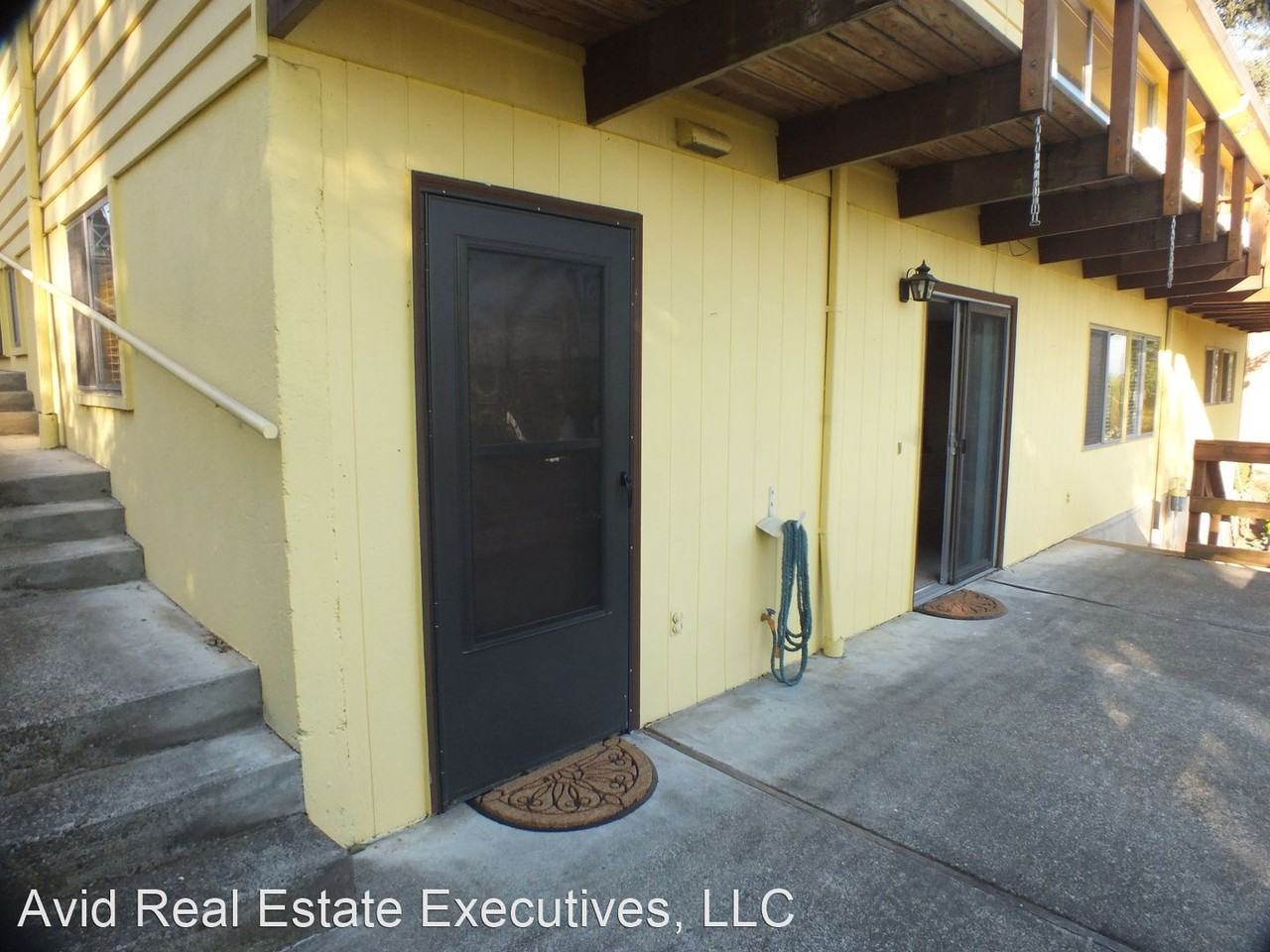 1507 1/2 17th St - Photo 2 of 7