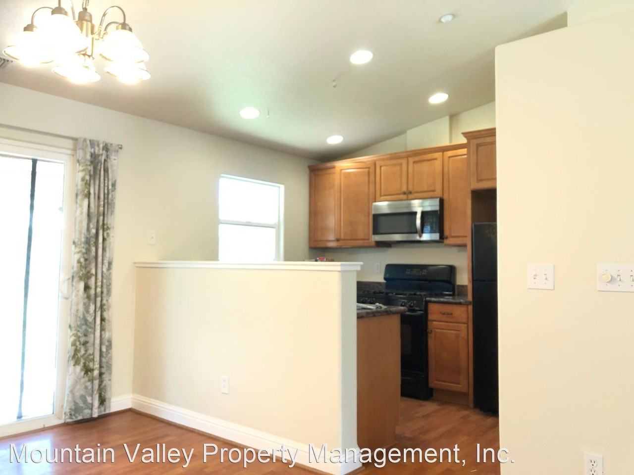 10307 Daffodil Ln - Photo 3 of 15