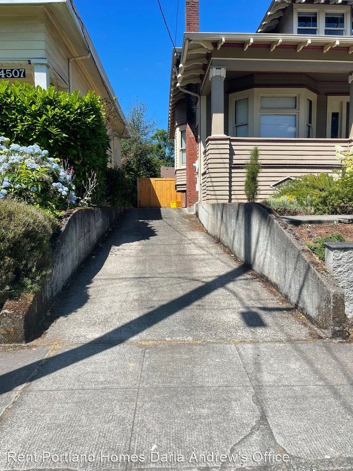 4513 Ne 18th Ave - Photo 3 of 36