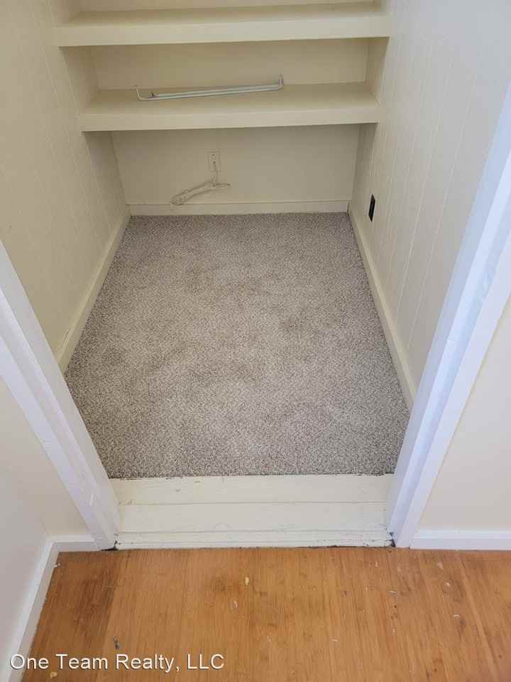 2847 Booth Rd Apt A - Photo 3 of 37