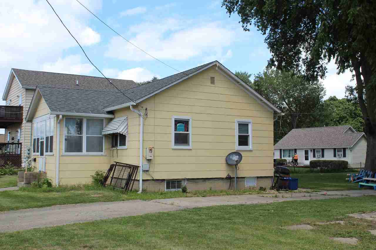 1373  & 1369 N. Division St. - Photo 2 of 11