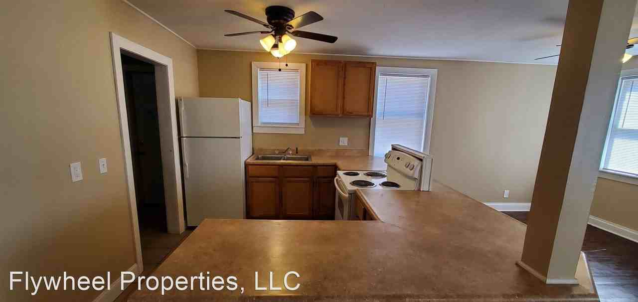 701 Court St - Photo 2 of 21