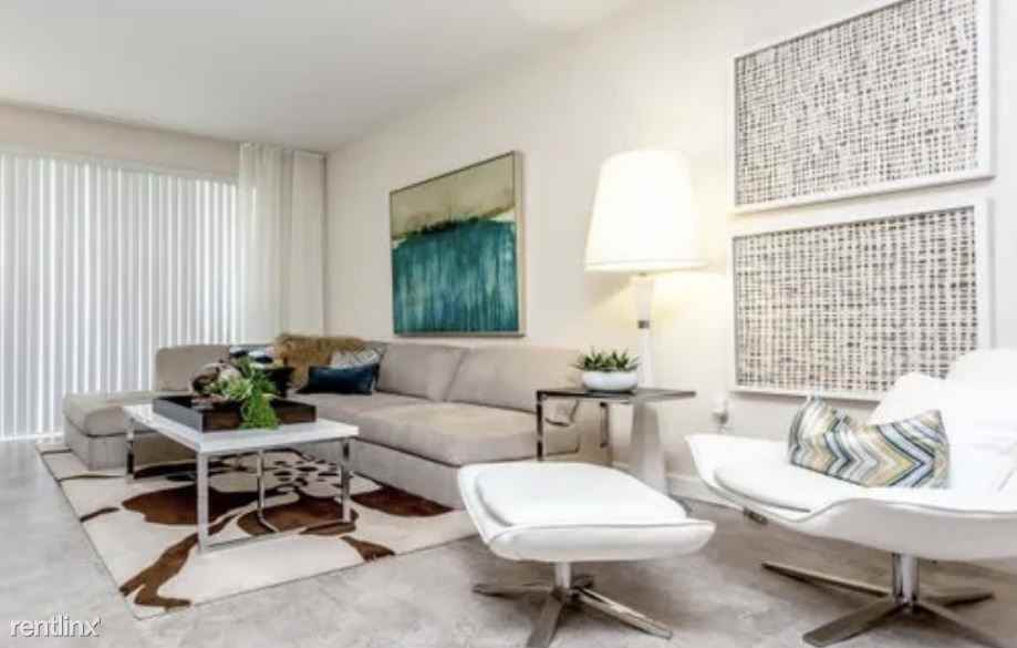 8720 NW 33rd St - Photo 3 of 9