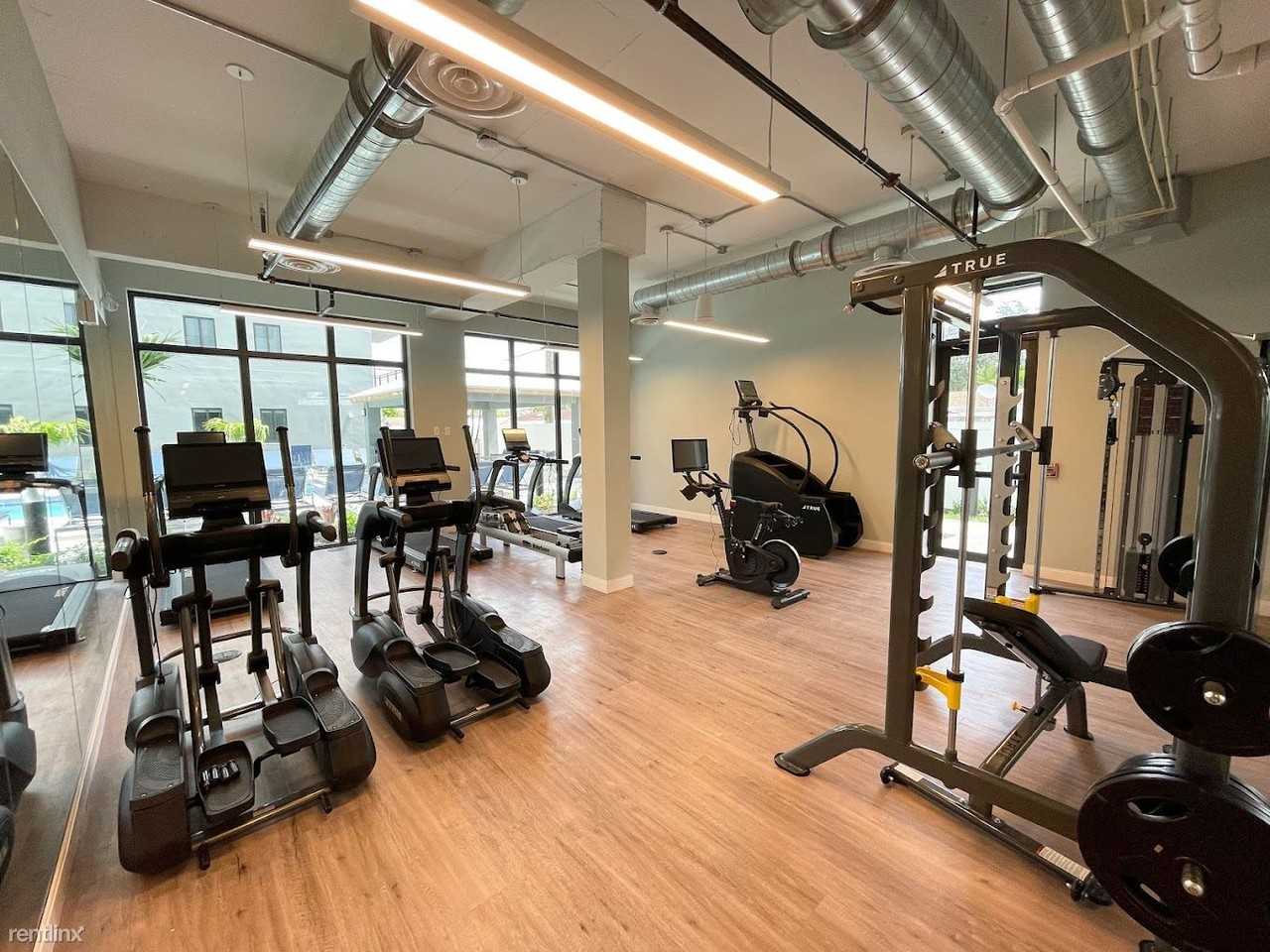 590 E 4th Ave - Photo 3 of 10