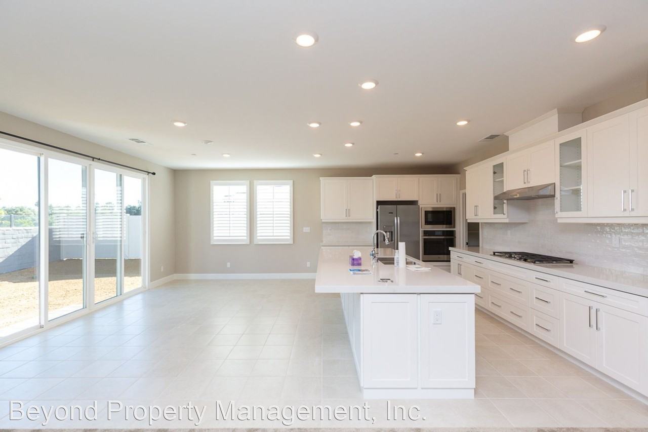 13333 Jimmy Way - Photo 3 of 26