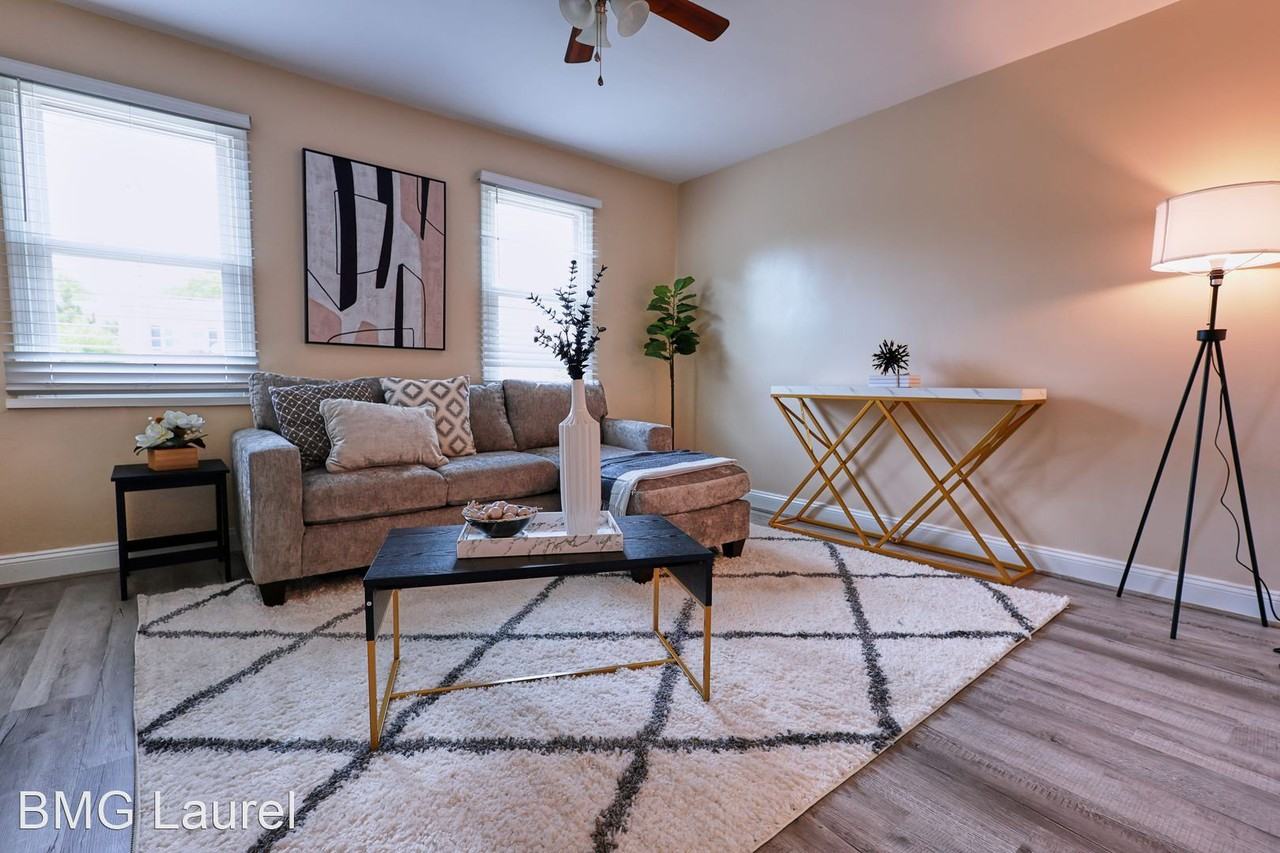 1825 H St NE - Photo 3 of 50