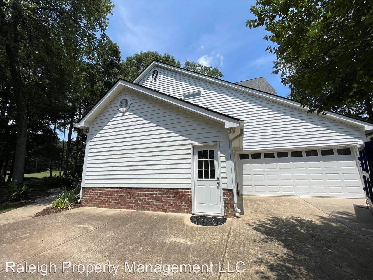 105 E Clarksville Ct - Photo 2 of 22