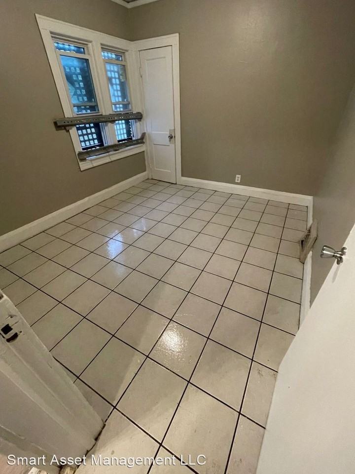 3075 N 26th St - Photo 2 of 4