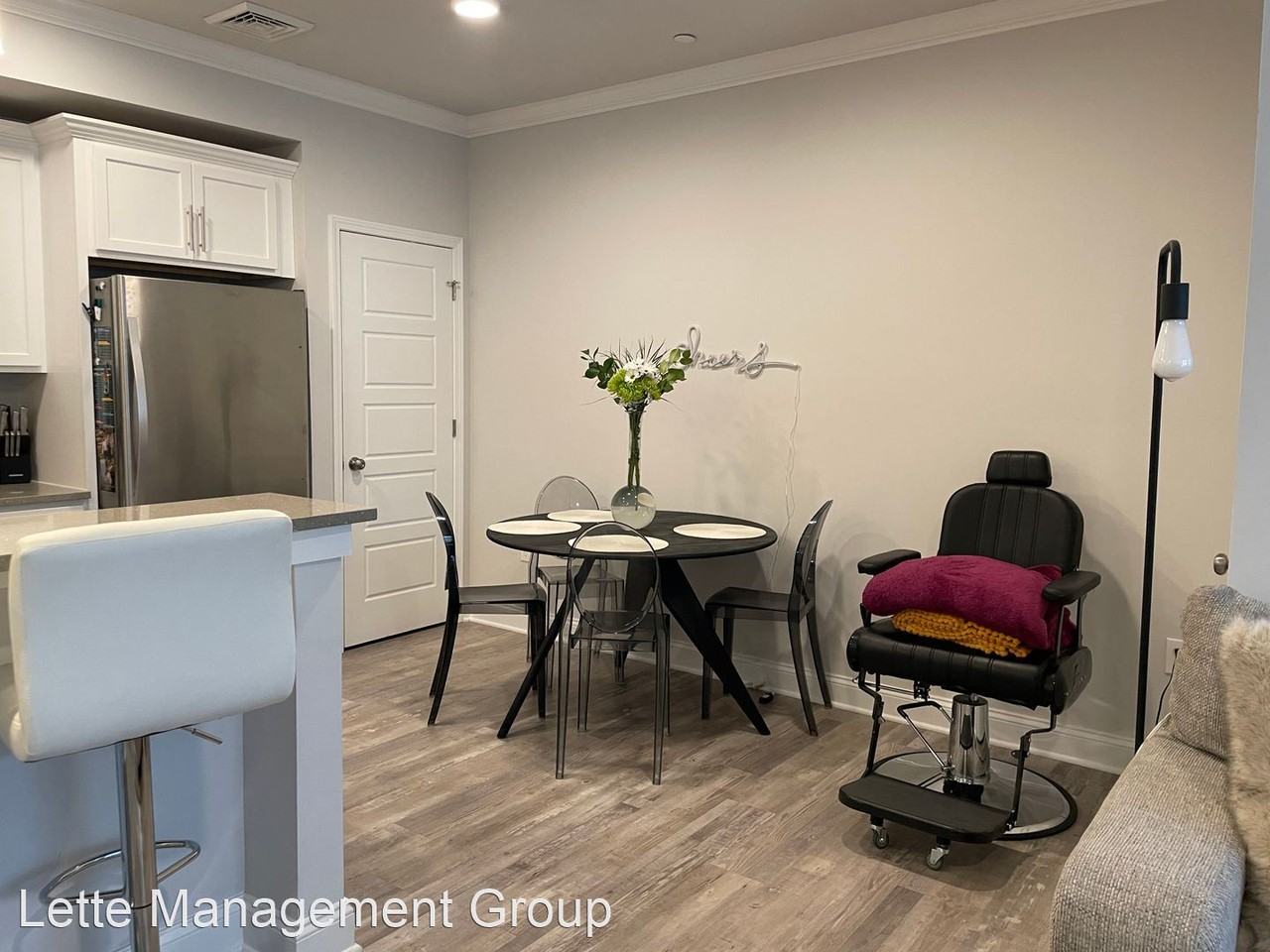 104 W Creek Ln - Photo 3 of 15