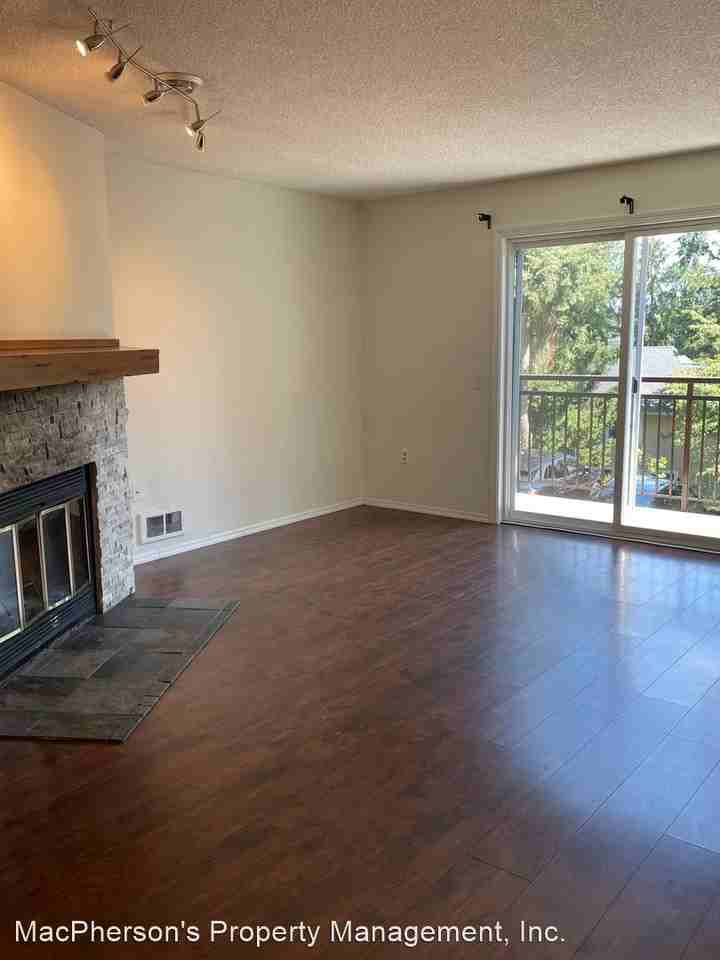 12747 Ne 170th Ln - Photo 2 of 16