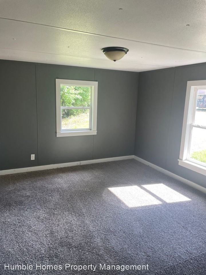 2890 Cemetery Rd - Photo 3 of 5