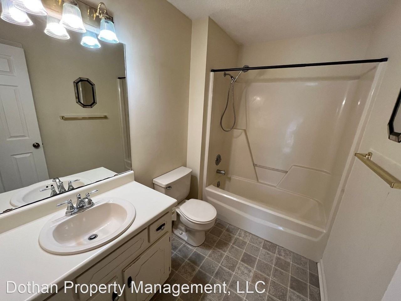 113 Woodleigh Rd - Photo 3 of 8