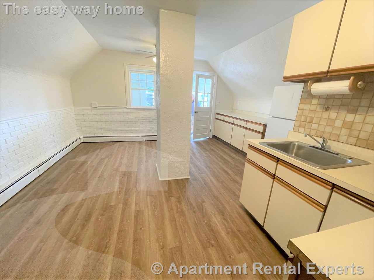 224 Harvard St #3 - Photo 5 of 15