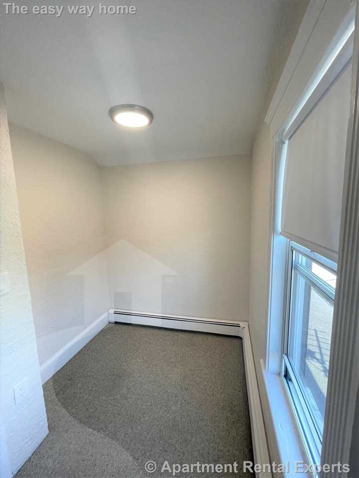 224 Harvard St #3 - Photo 6 of 15