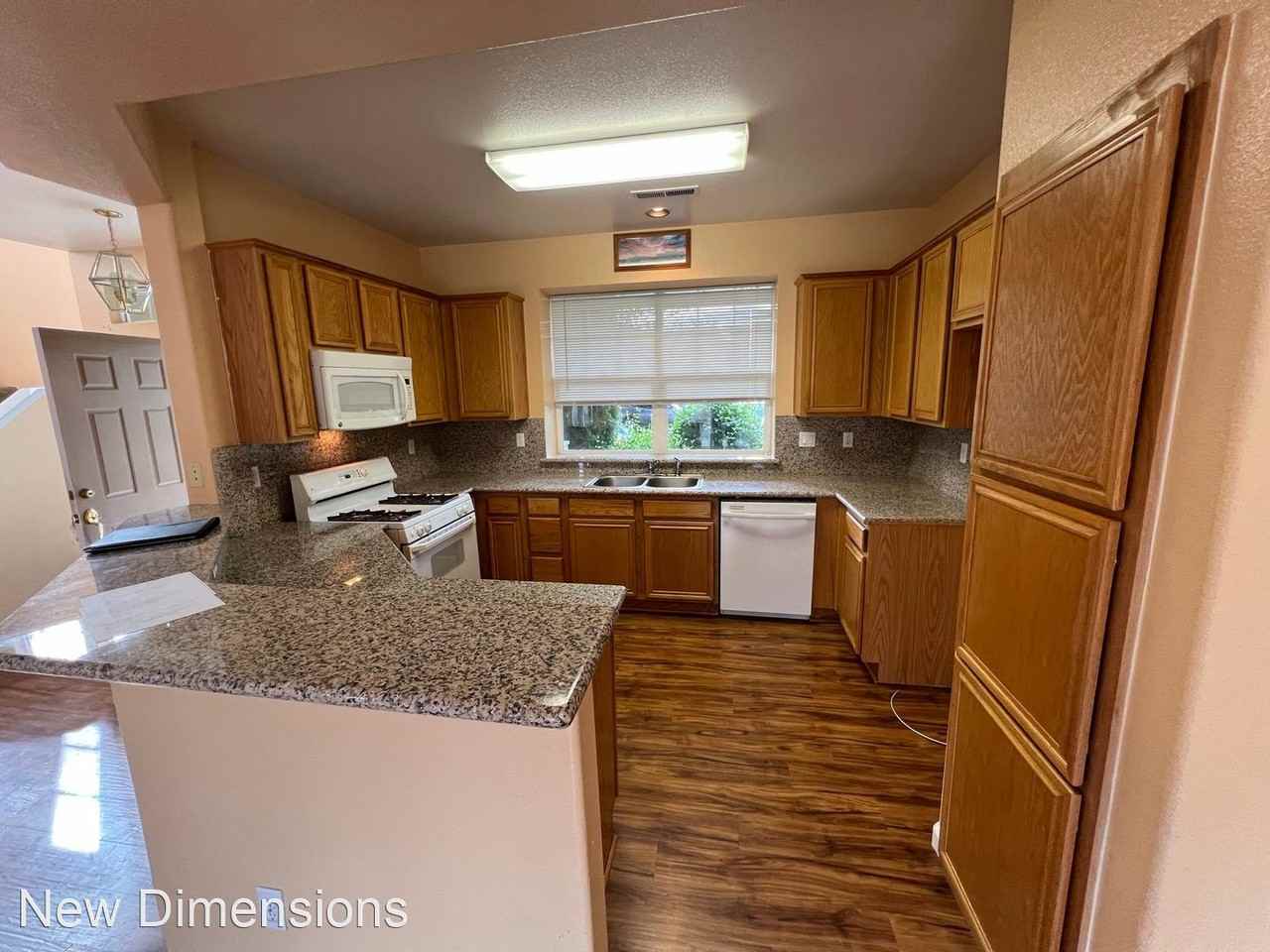 1225 Tule Dr - Photo 3 of 12