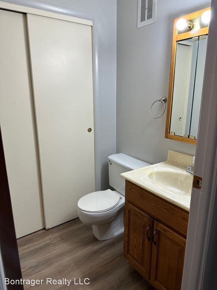 2221 Bel Air Dr - Photo 3 of 10