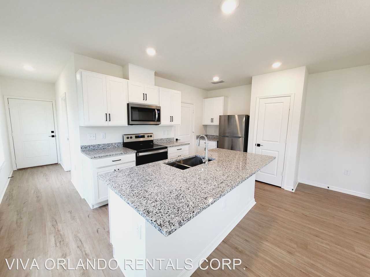 1513 Mirabella Cir - Photo 3 of 17