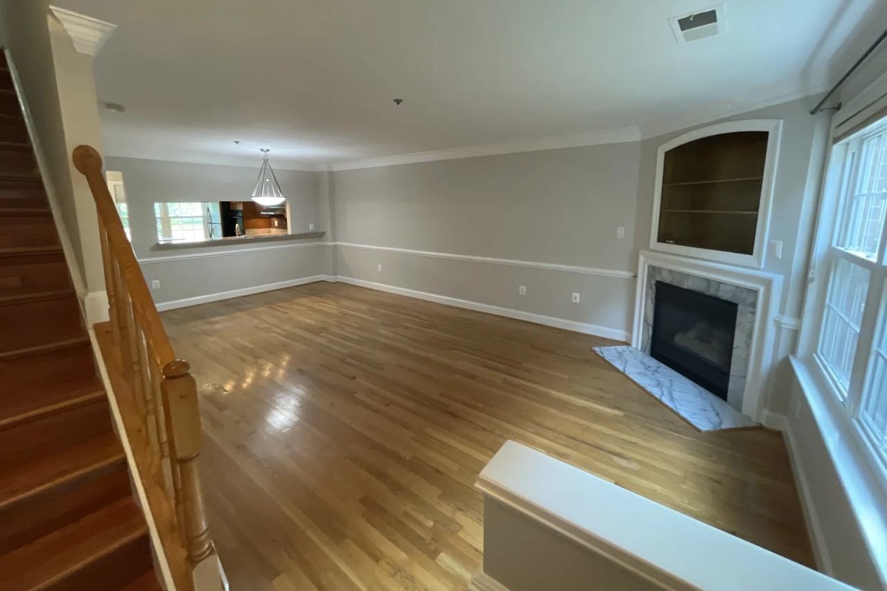 3094 S Glebe Rd - Photo 3 of 27