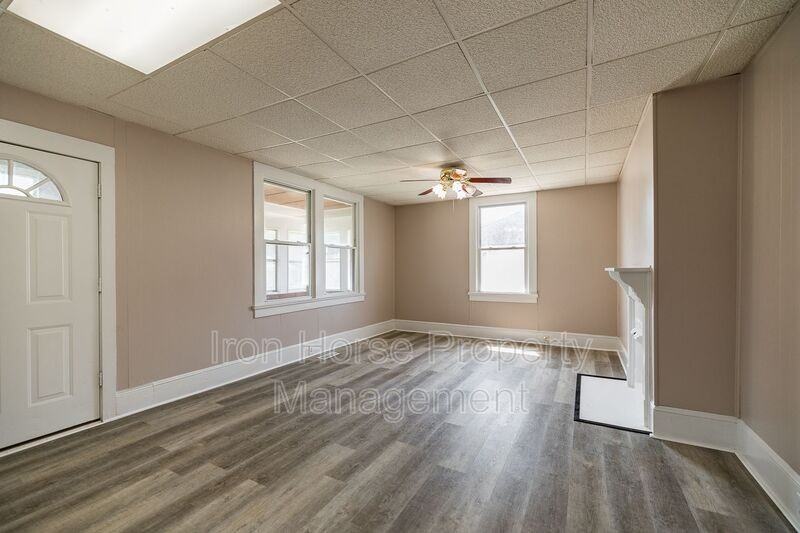 213 Snyder Ave - Photo 2 of 22