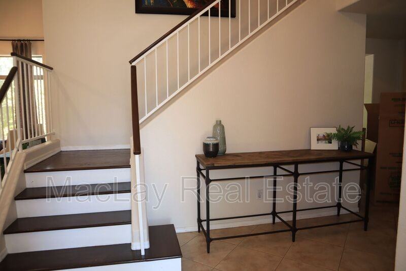 4622 E Lavender Ln - Photo 6 of 17