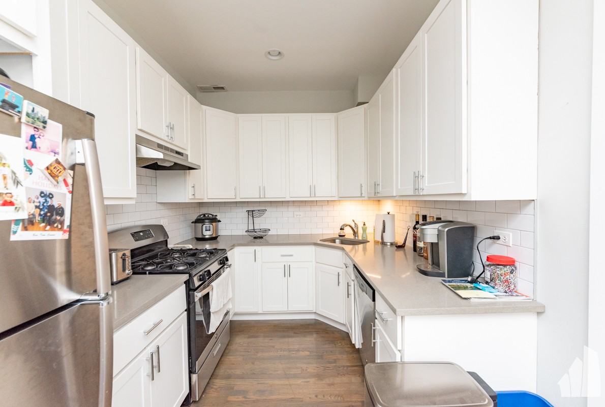 2354 N Elston Ct #3R - Photo 5 of 9