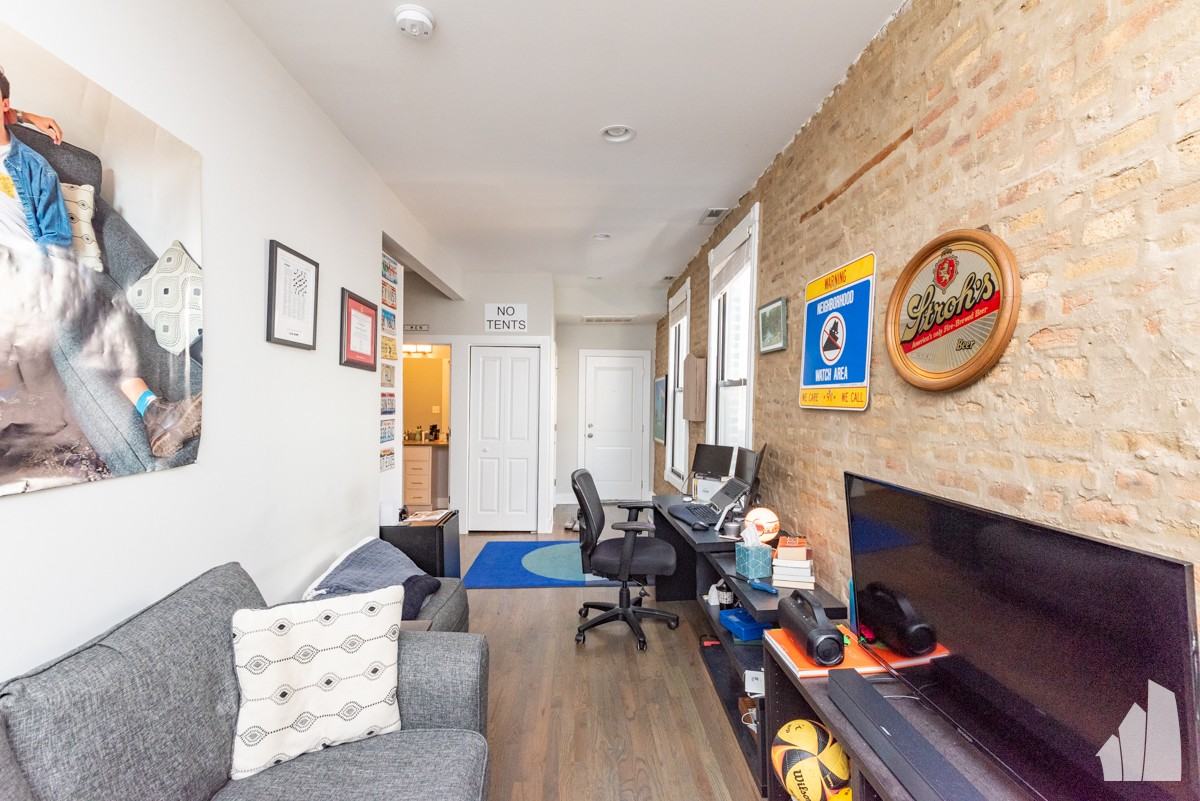 2354 N Elston Ct #3R - Photo 7 of 9