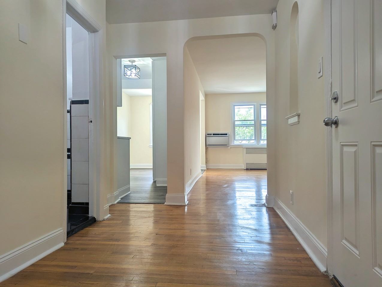 21-06 Steinway Street #3 - Photo 3 of 10