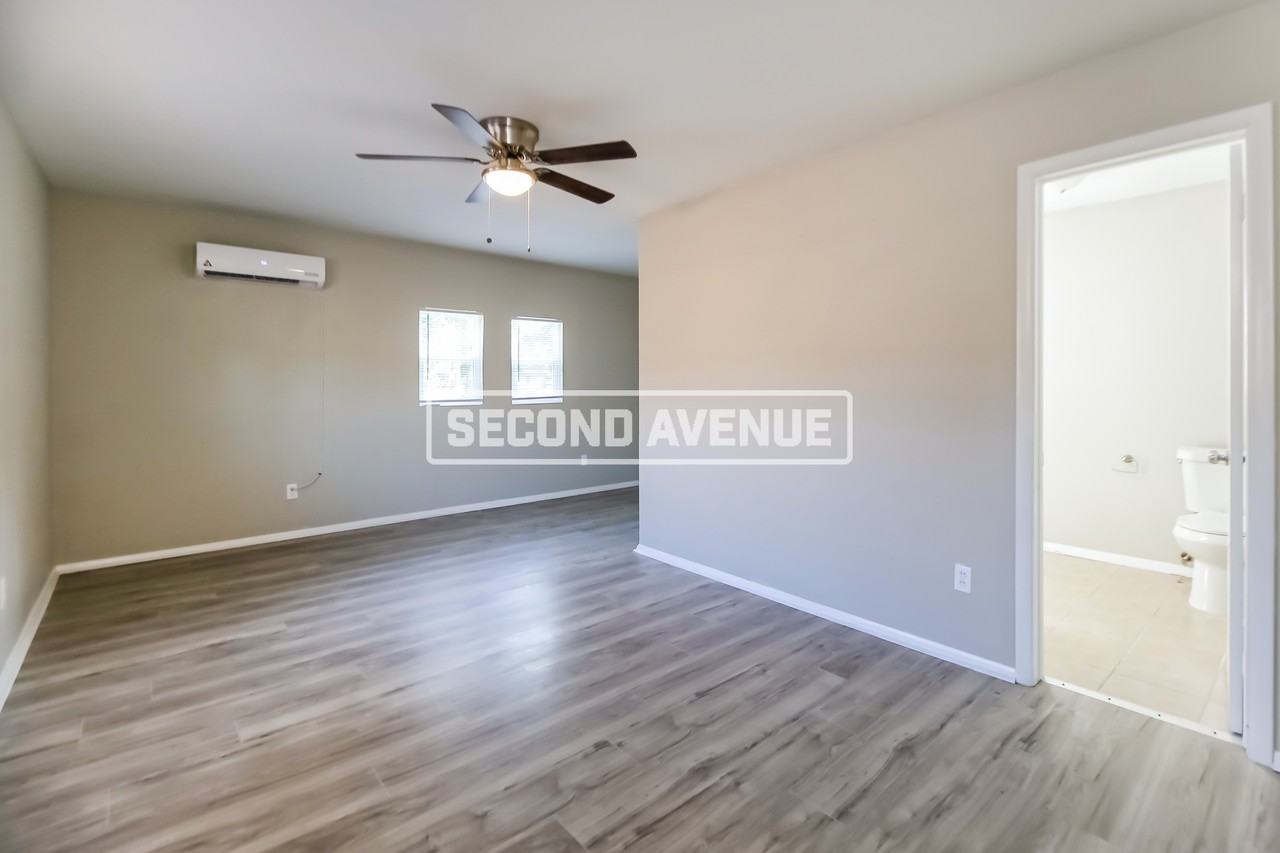 2616 Ne Success St - Photo 3 of 12