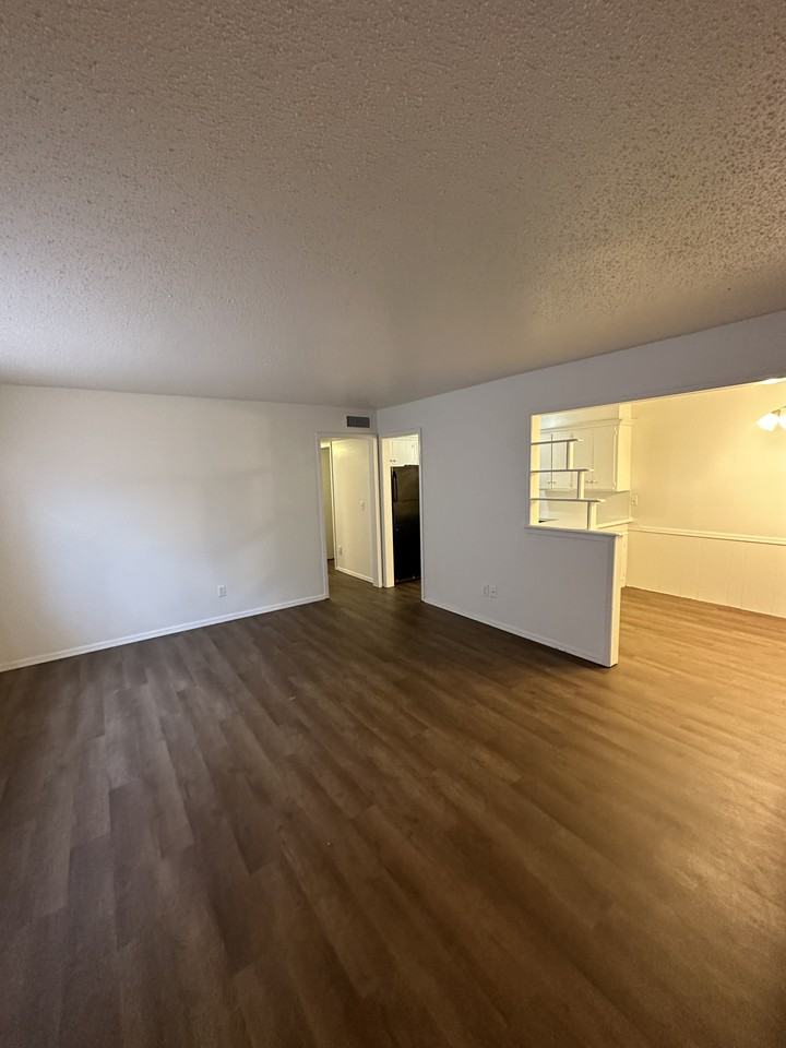 3524 Northwest 51st Street #3 - Photo 3 of 14