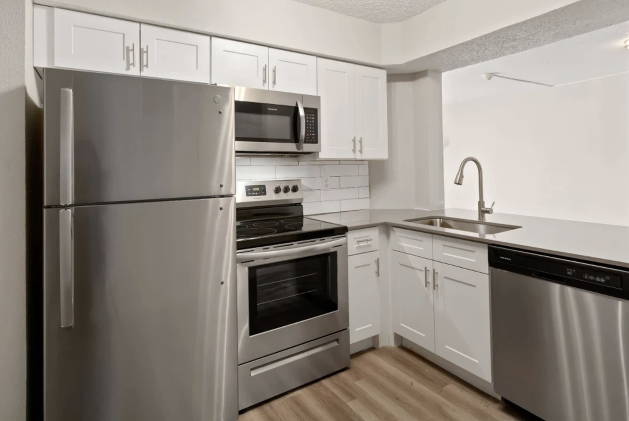 Tides on Meadowbrook 525 King Dr, Fort Worth, TX 76112