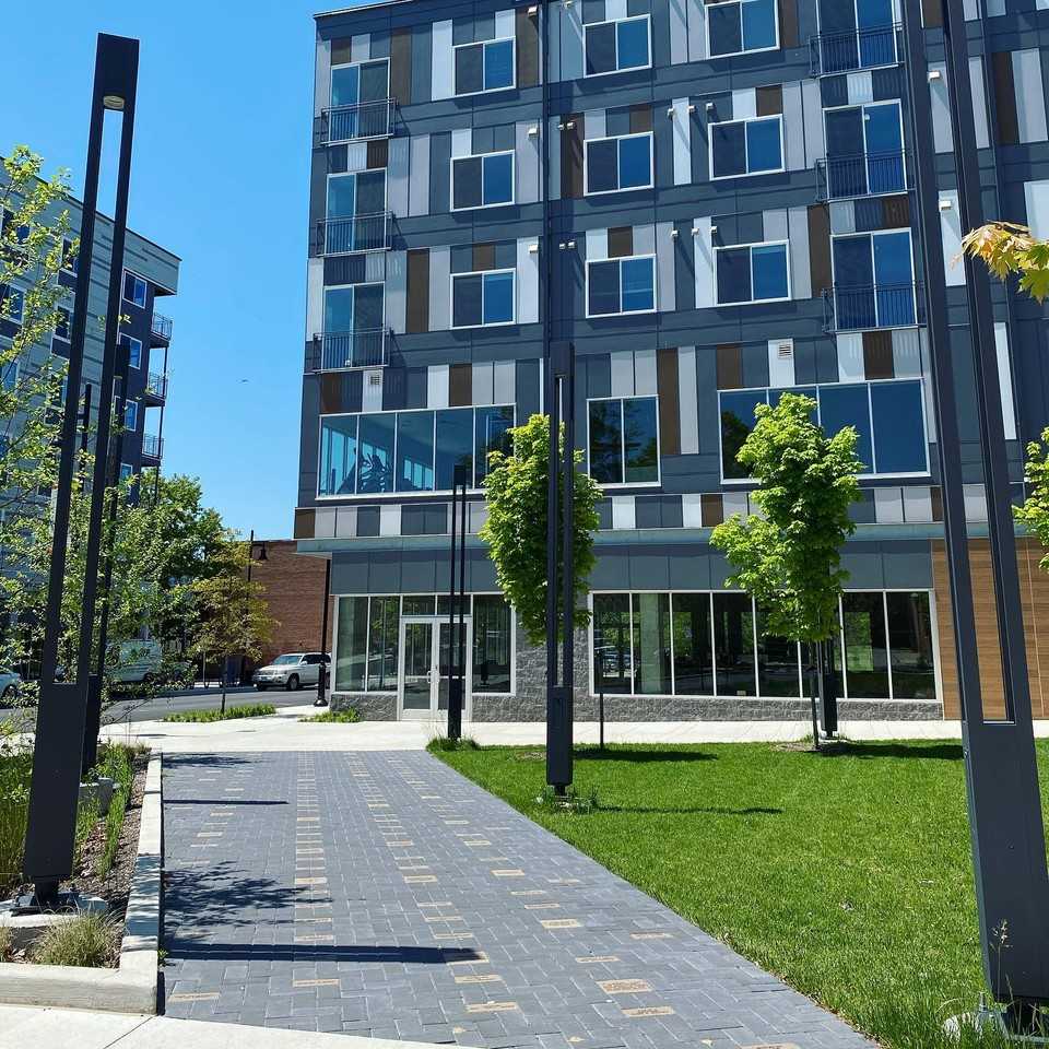 Center West Apartments (Avra/Cirro) - Photo 3 of 6