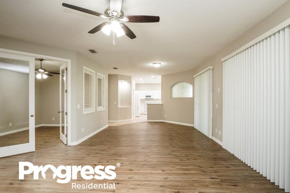 39603 Grove Hts - Photo 3 of 15