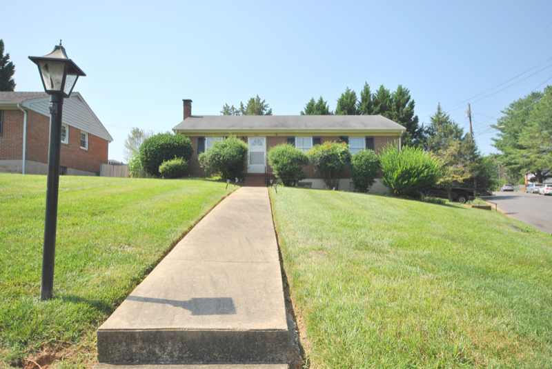 1501 Granville St #A - Photo 2 of 22