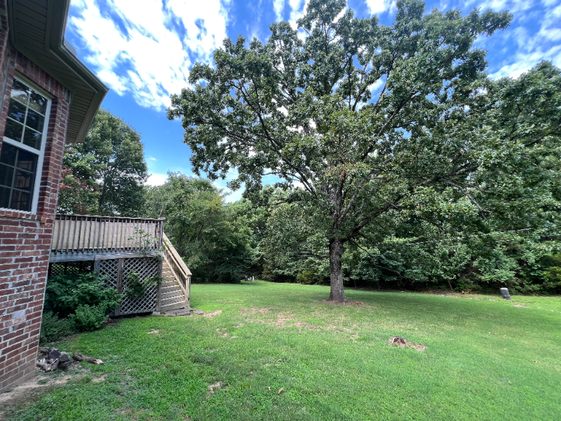 2556 S College Dr - Photo 2 of 14