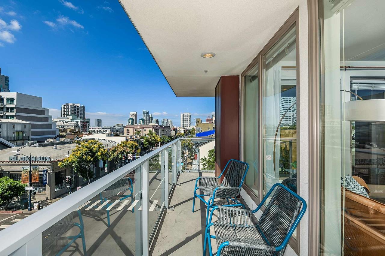 F11 East Village - Photo 5 of 31