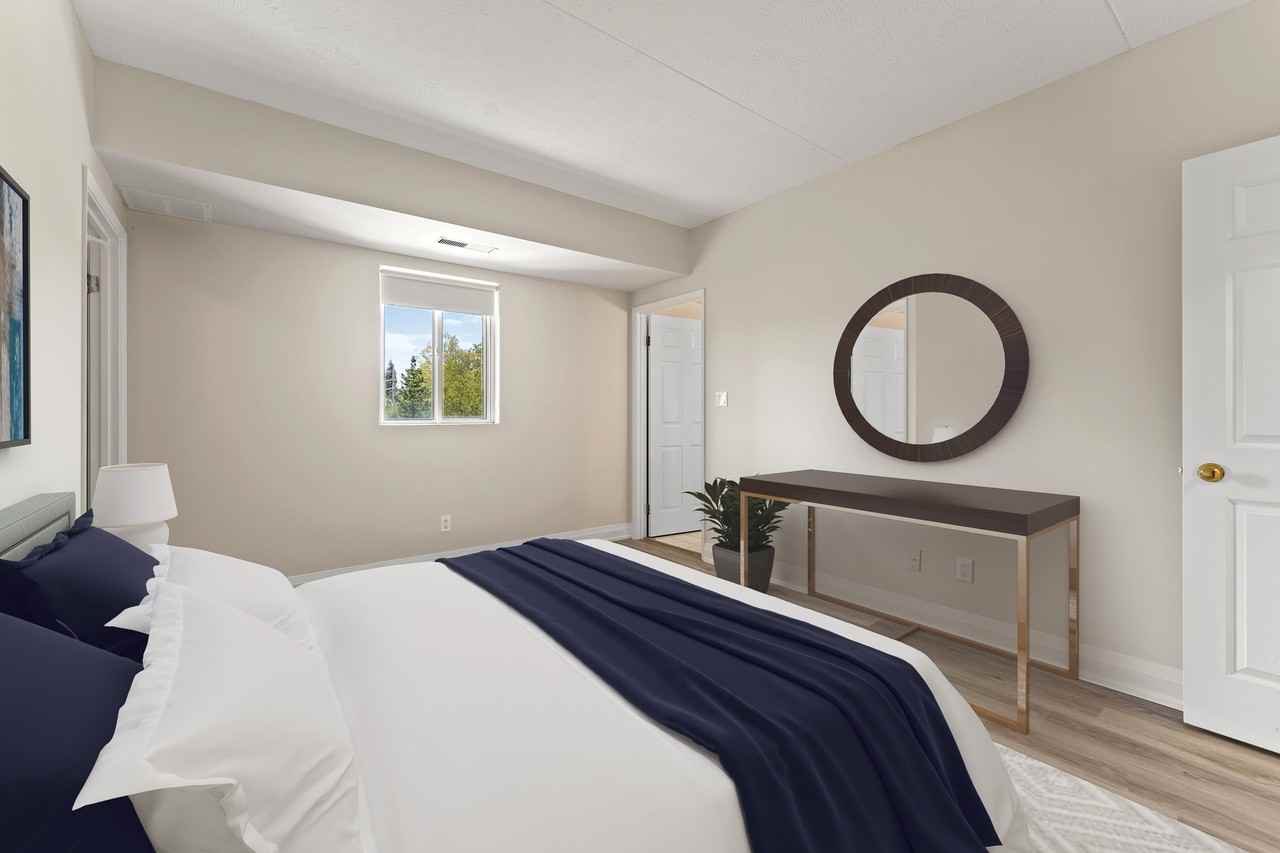 283 Bristol Street - Photo 6 of 14