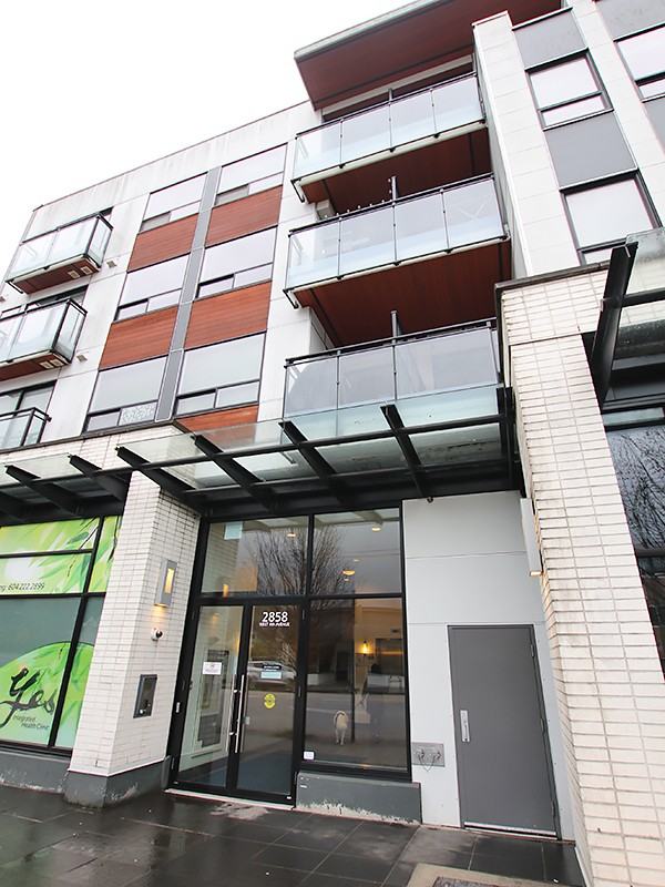 Kits West Furnished Apartment in Kitsilano Apartments 2858 4th Ave W, Vancouver, BC V6K 1R2