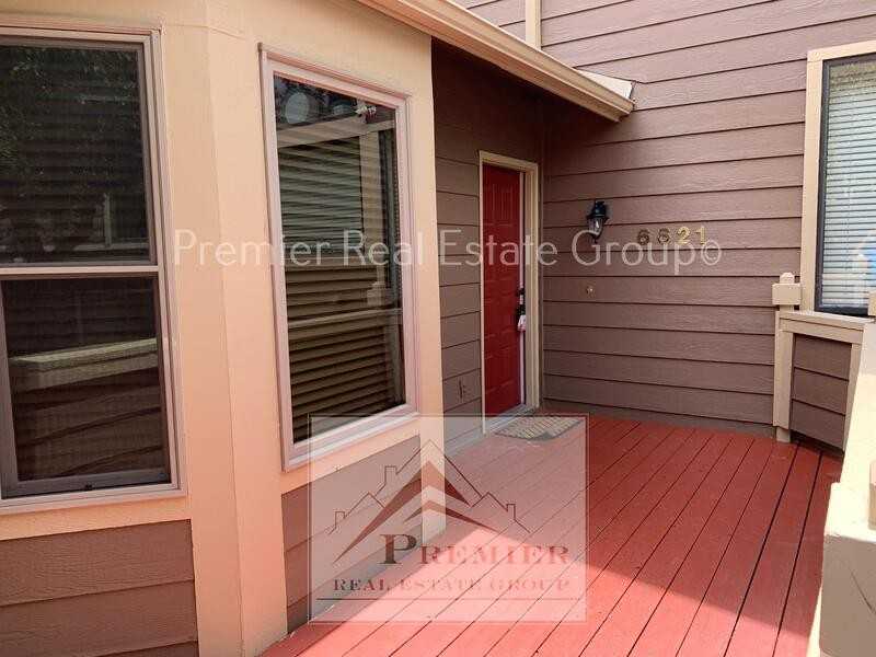 6621 Foxdale Cir - Photo 2 of 21