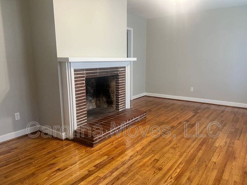 305 Woodland Dr - Photo 3 of 24