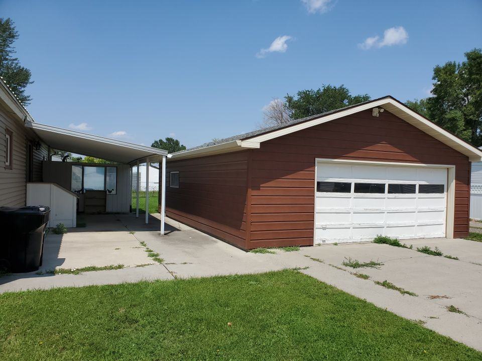 4211 N Carlton Ave Sw - Photo 2 of 10