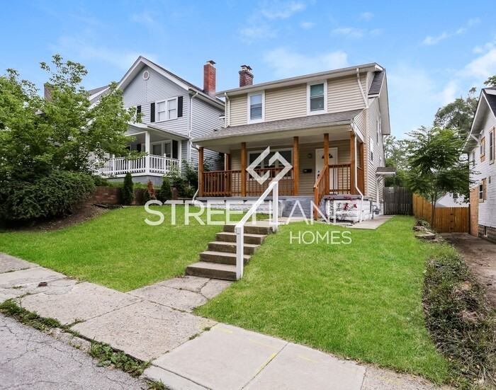 267 N Wayne Ave - Photo 2 of 15