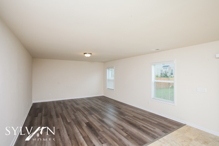 1059 Heart Pine Dr - Photo 3 of 15
