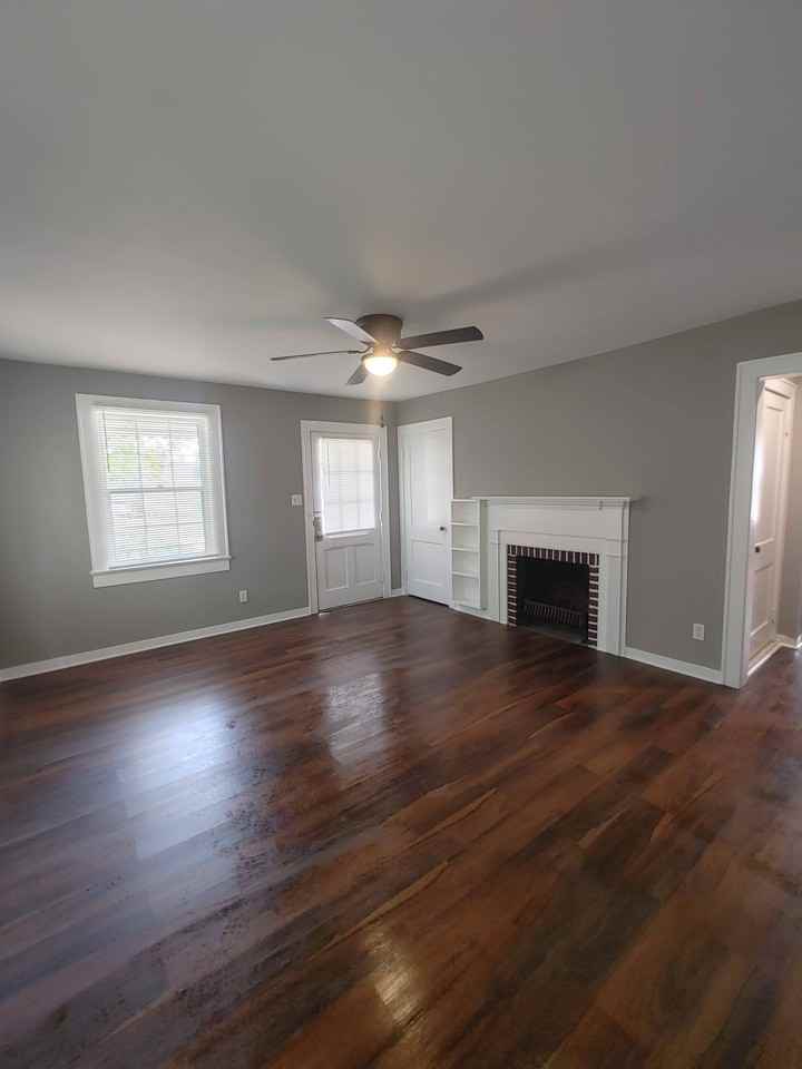 2327 Lawson Ave - Photo 2 of 10