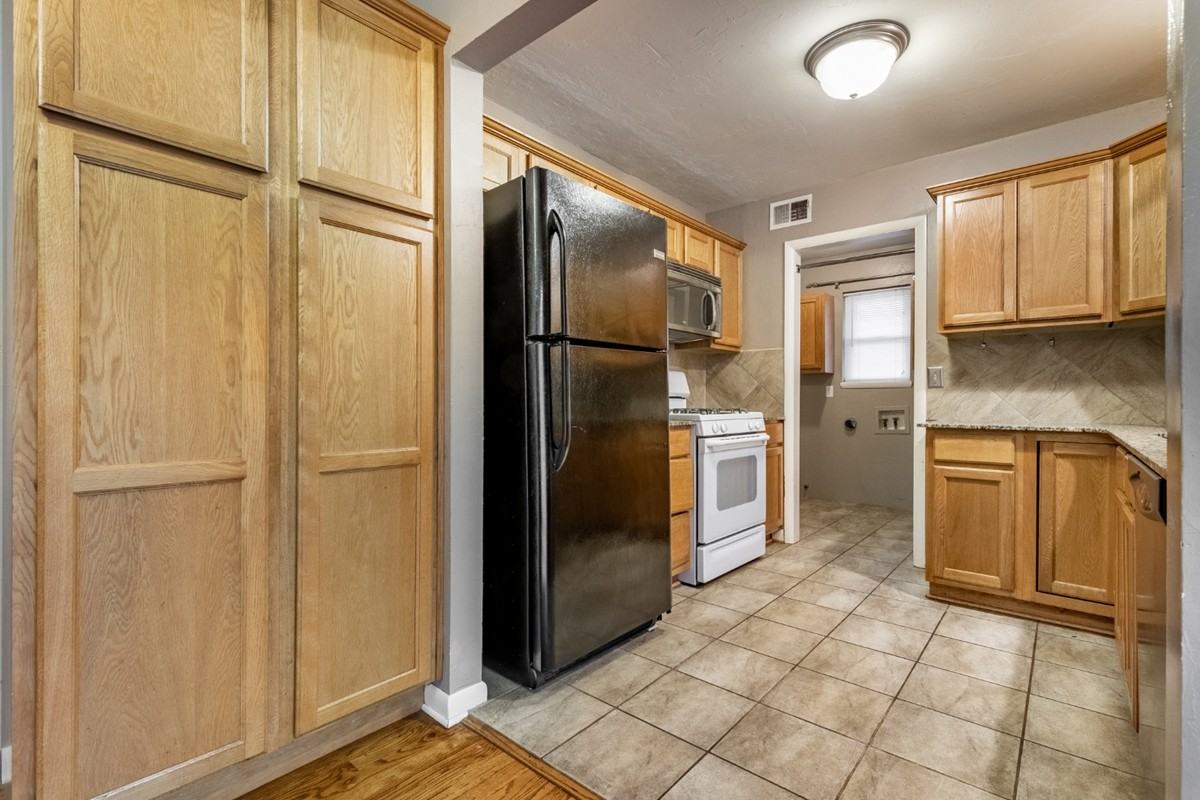 2108 Henderson Dr #1 - Photo 5 of 13