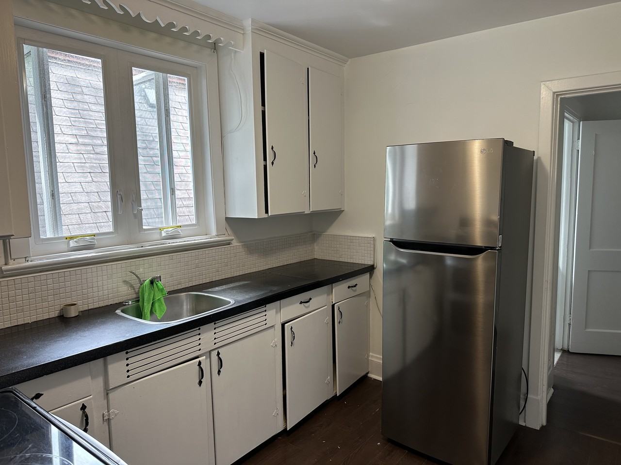 226 First Avenue - Photo 3