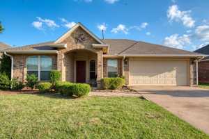featured image of 11908 Nw 136th Ter #1