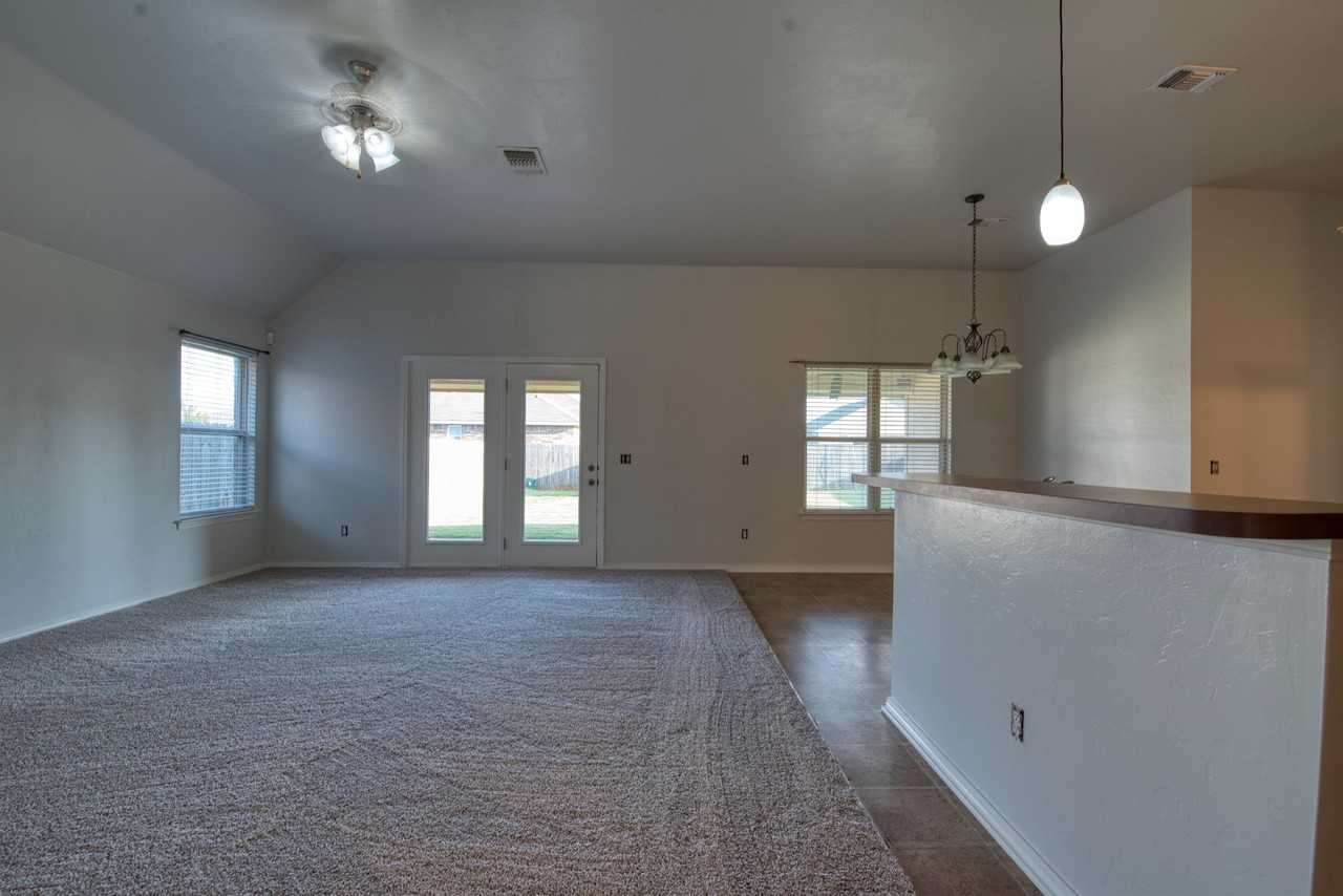 11908 Nw 136th Ter #1 - Photo 4 of 25