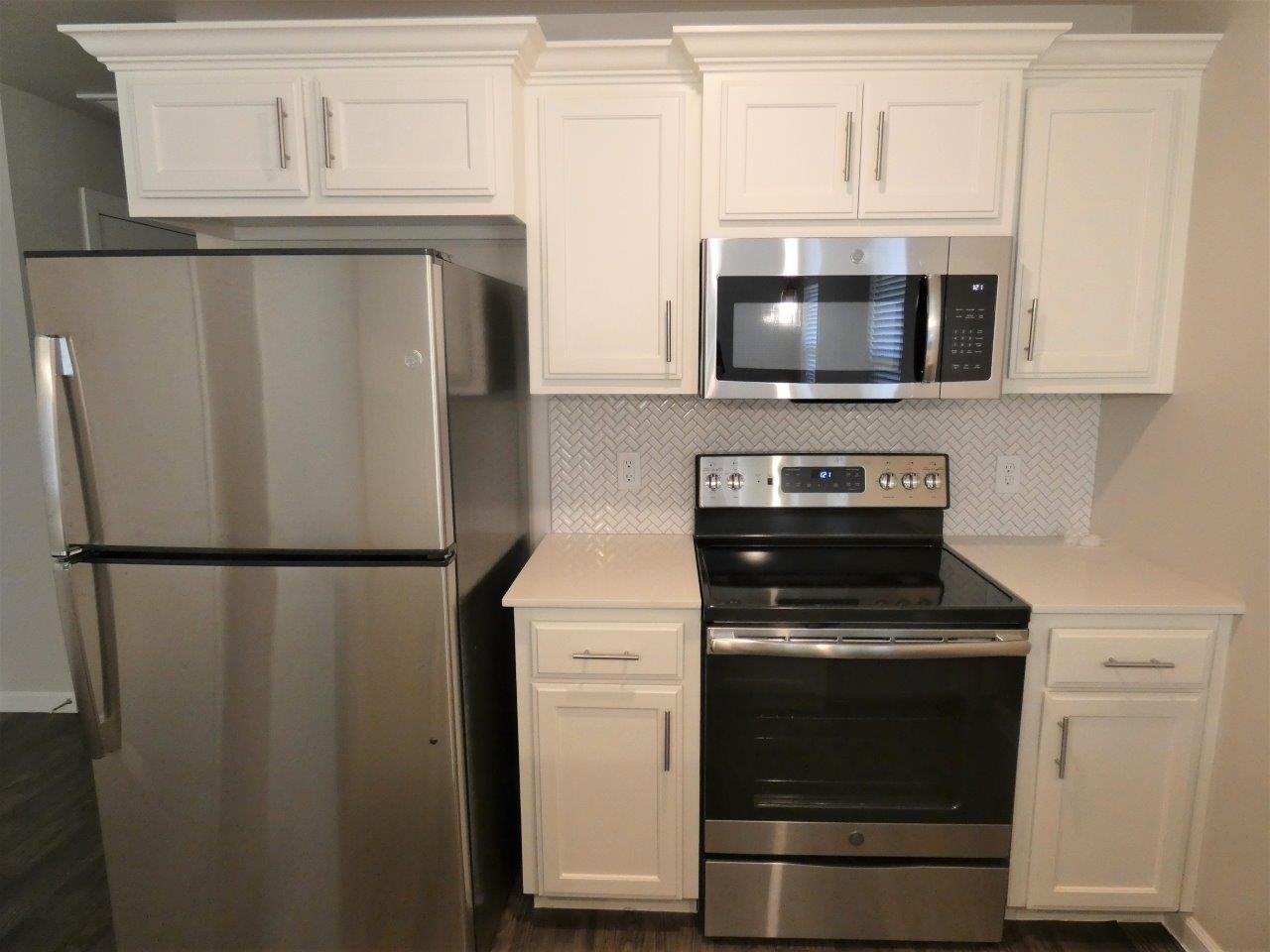 439 Summit Ridge Dr #1 - Photo 4 of 18