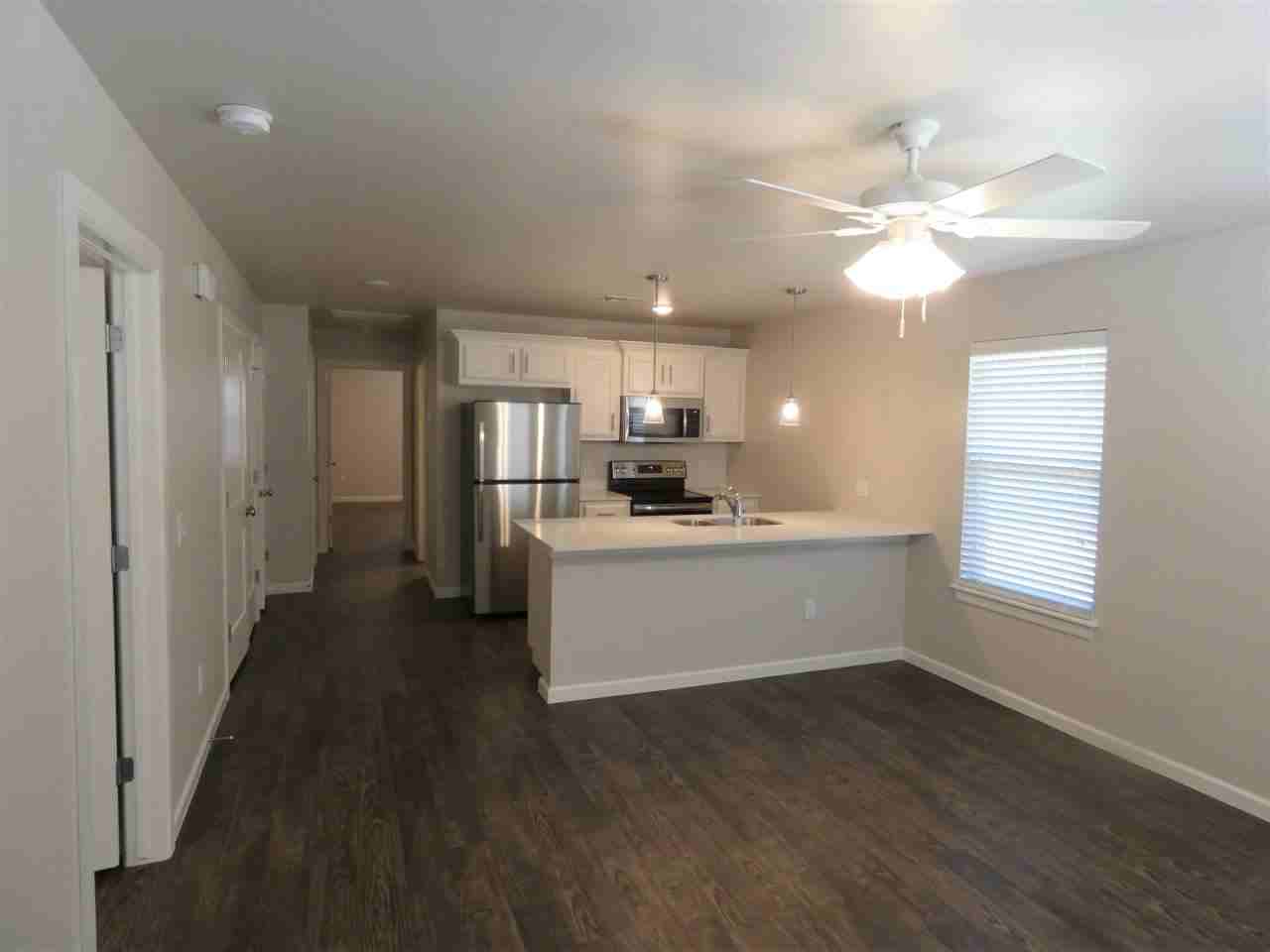 439 Summit Ridge Dr #1 - Photo 5 of 18