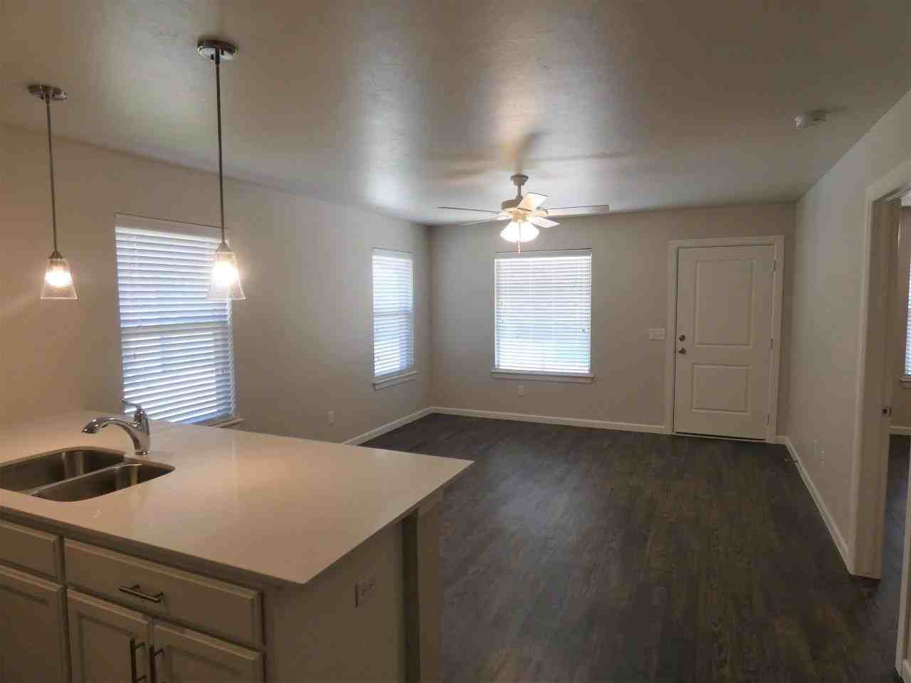 439 Summit Ridge Dr #1 - Photo 6 of 18